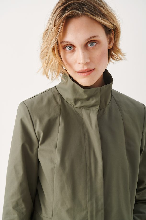 Part Two NenaPW Outerwear Dusty Olive – Shop Dusty Olive NenaPW Outerwear  from size 32-46 here